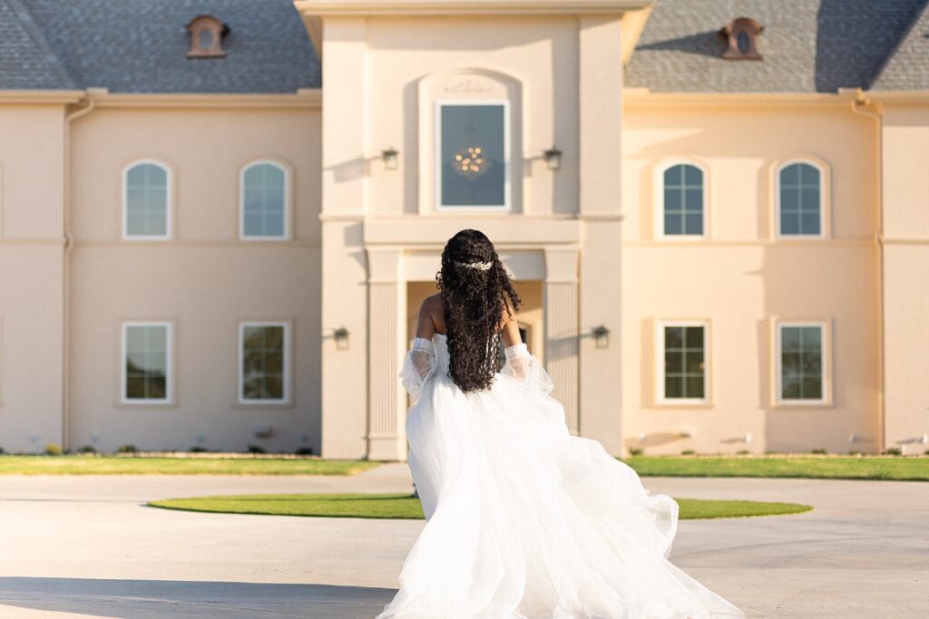 Château Joli Wedding Venue in Fort Worth, TX 